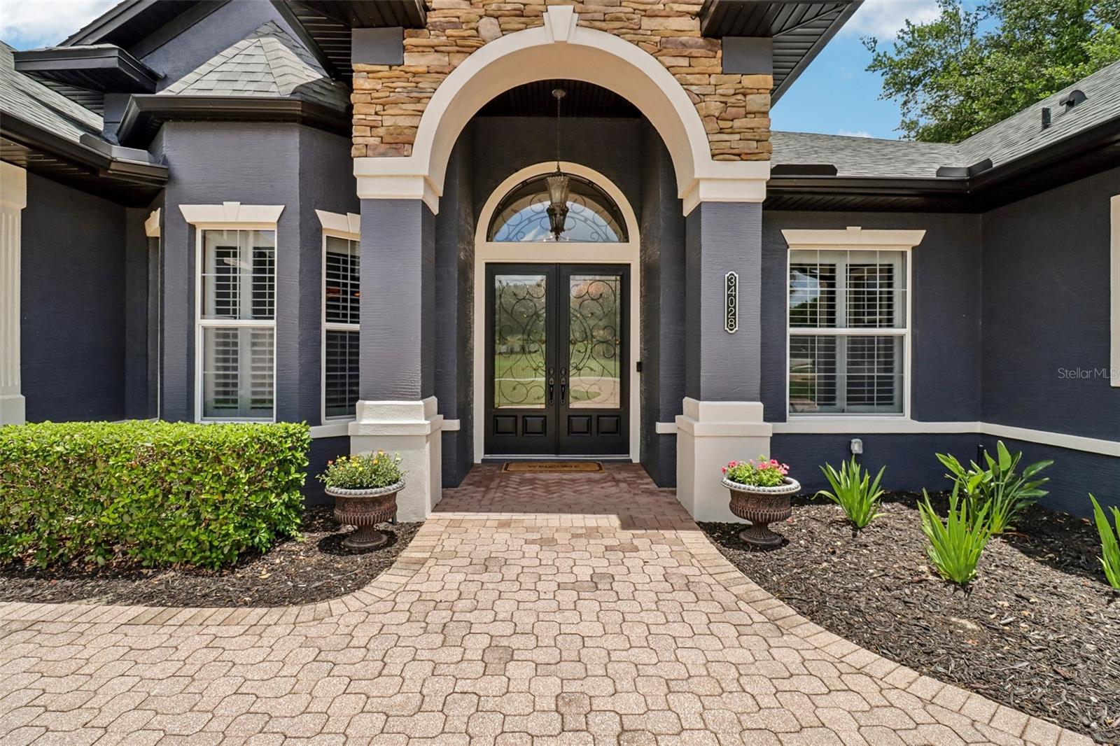 SILVER LAKE MEADOWS SUB - Residential