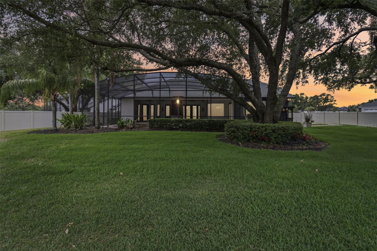 SILVER LAKE MEADOWS SUB - Residential