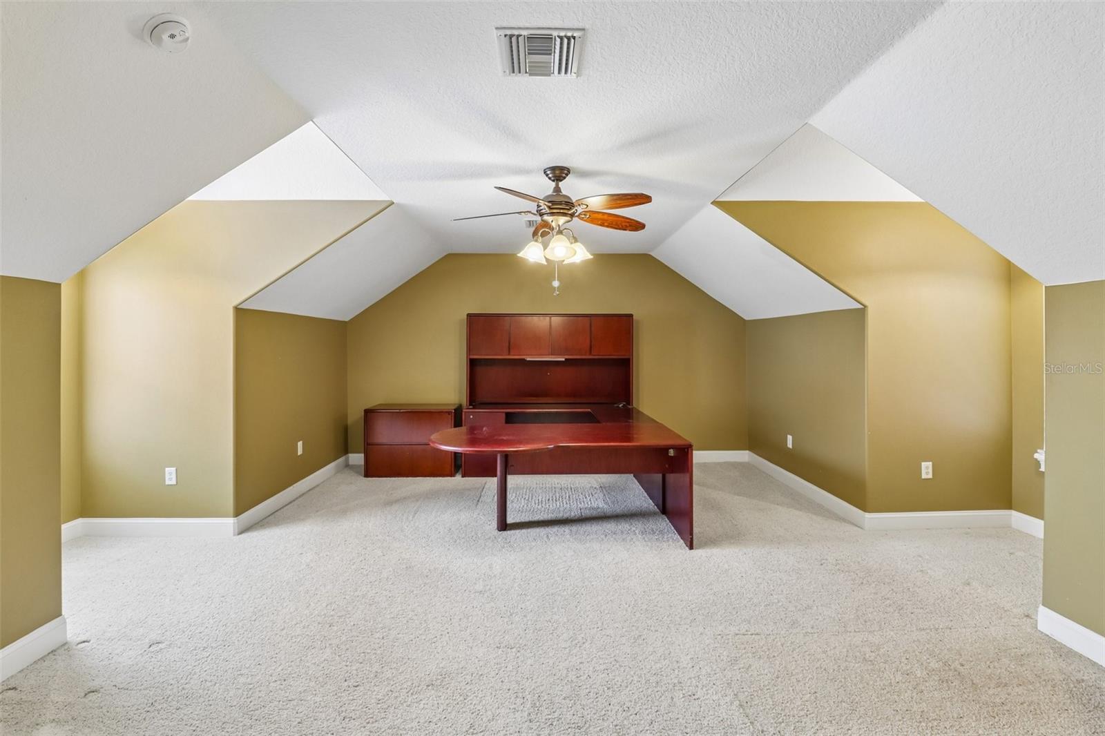 SILVER LAKE MEADOWS SUB - Residential
