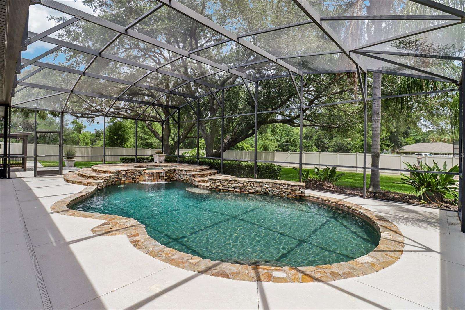 SILVER LAKE MEADOWS SUB - Residential