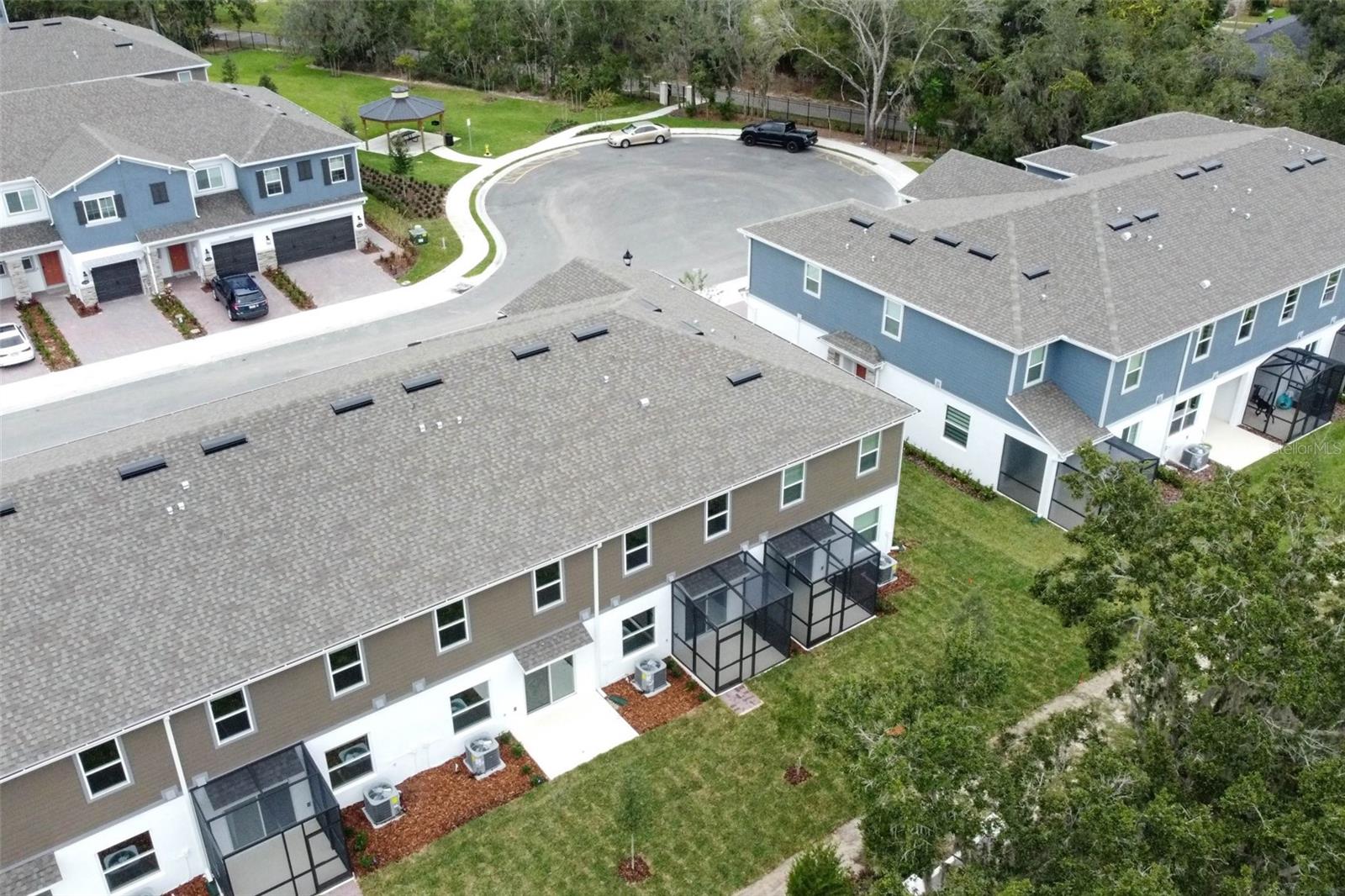 TOWNS AT TUSKAWILLA COMMONS - Residential