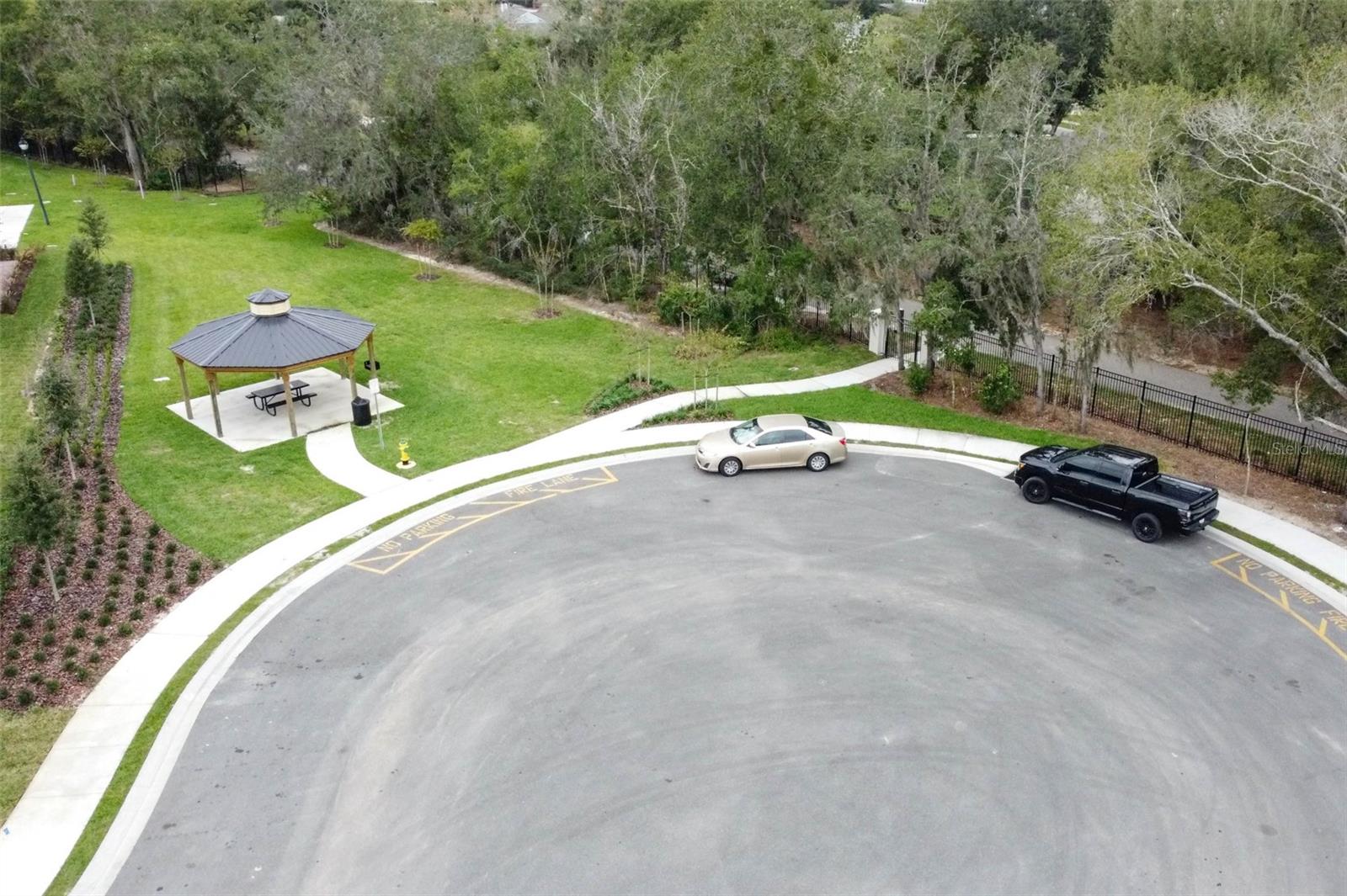 TOWNS AT TUSKAWILLA COMMONS - Residential