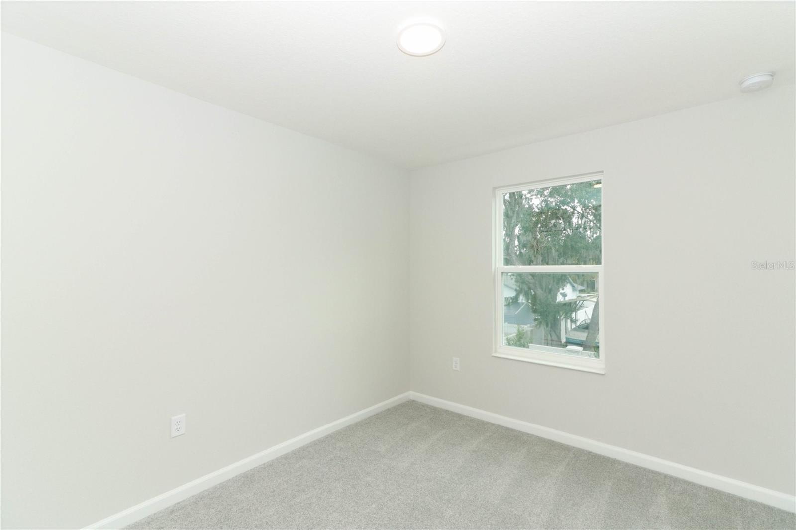 TOWNS AT TUSKAWILLA COMMONS - Residential