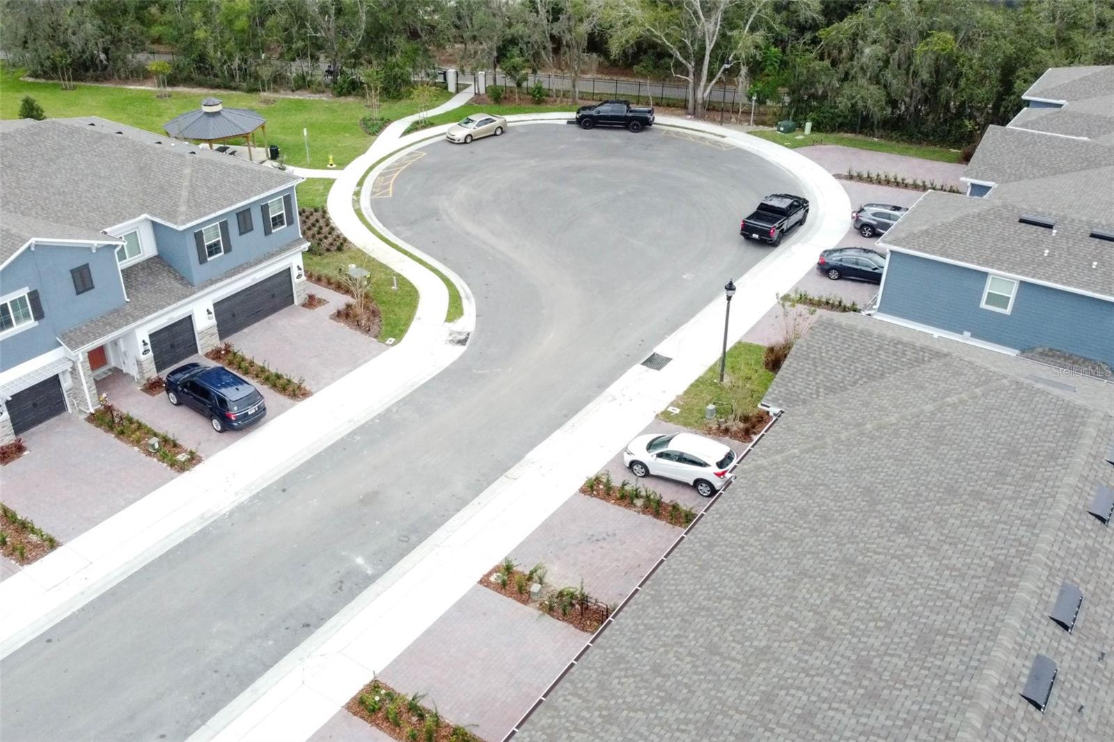 TOWNS AT TUSKAWILLA COMMONS - Residential