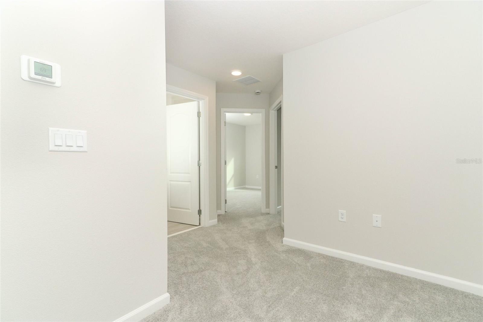 TOWNS AT TUSKAWILLA COMMONS - Residential