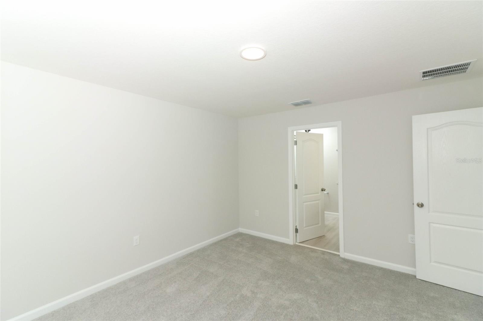 TOWNS AT TUSKAWILLA COMMONS - Residential