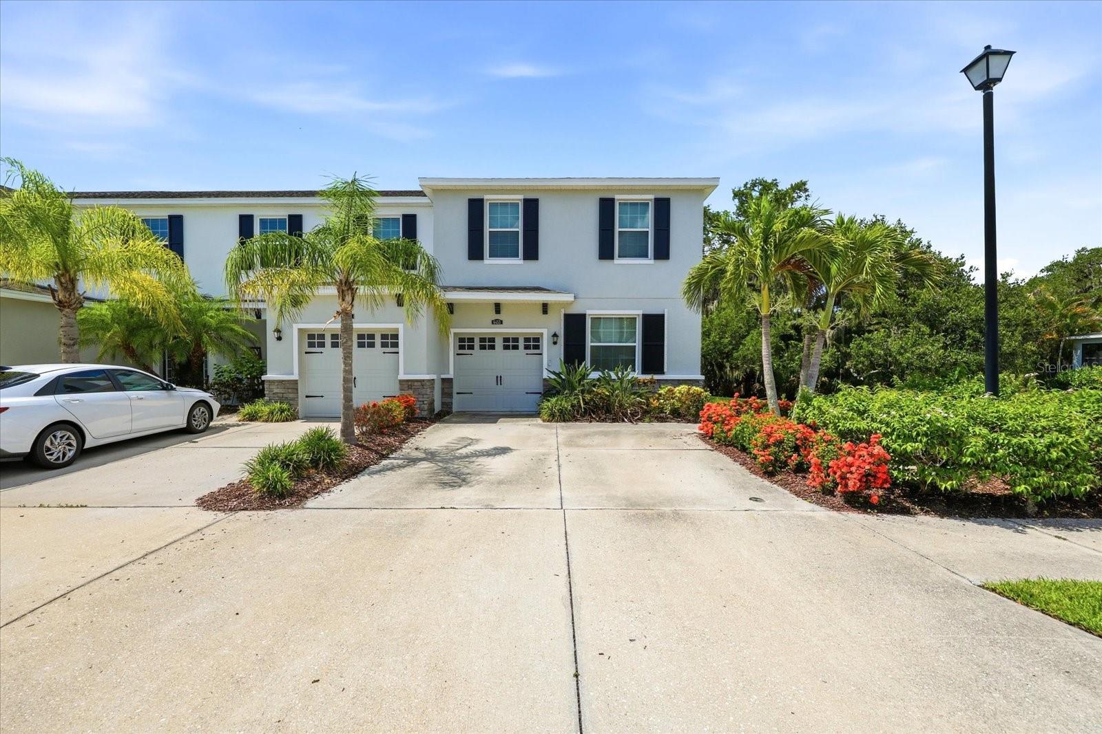BAYTOWN SQUARE - Residential