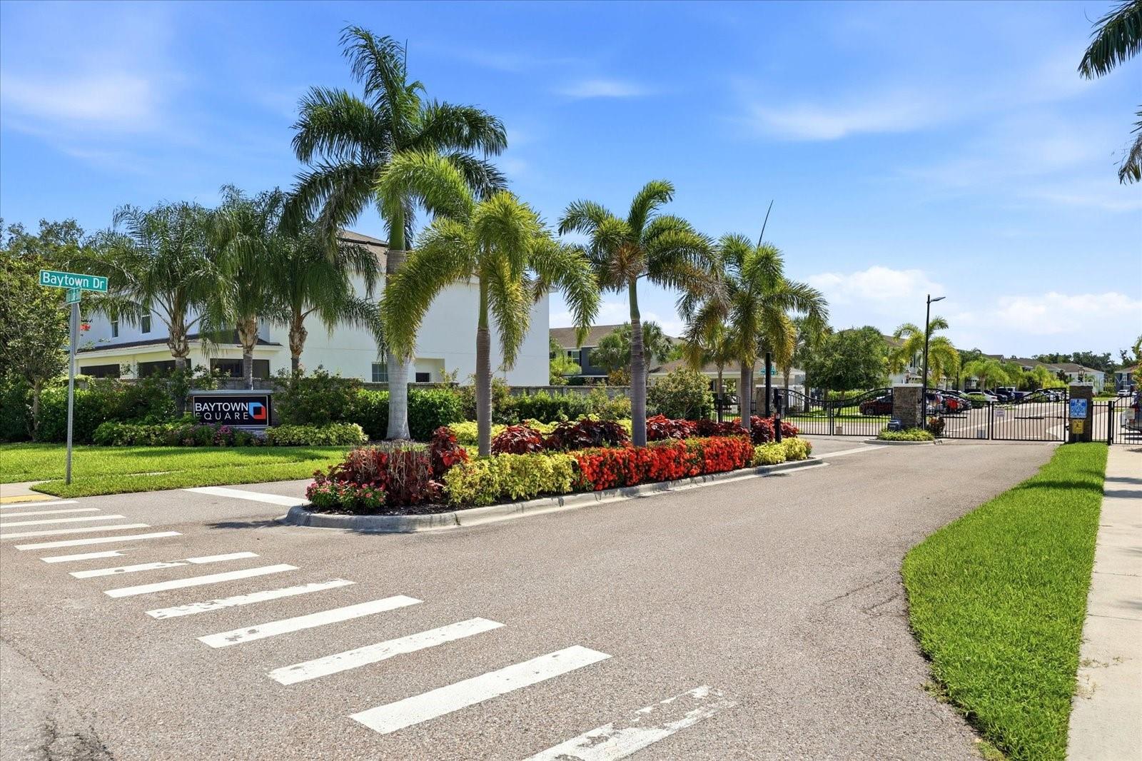 BAYTOWN SQUARE - Residential