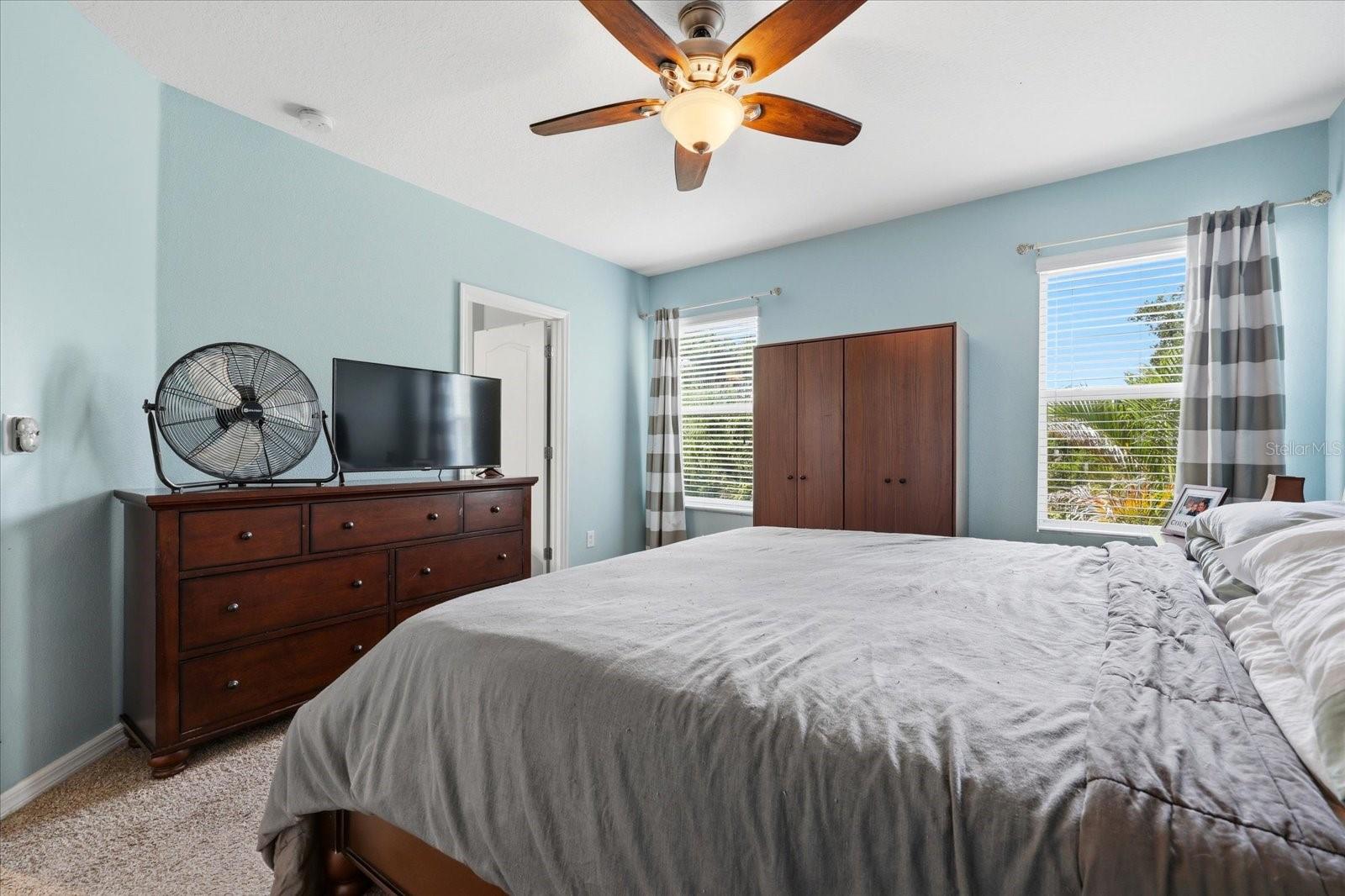 BAYTOWN SQUARE - Residential