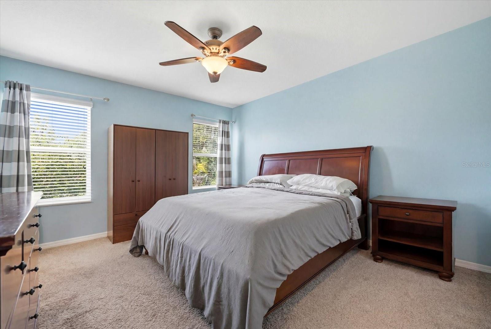 BAYTOWN SQUARE - Residential