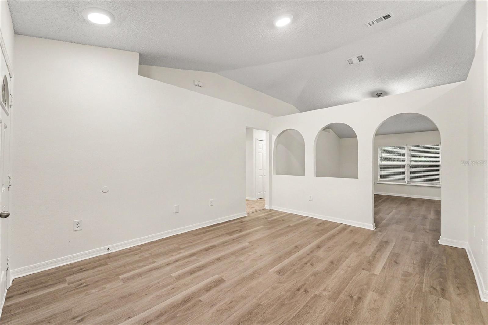 WEKIVA SPGS RESERVE PH 04 - Residential