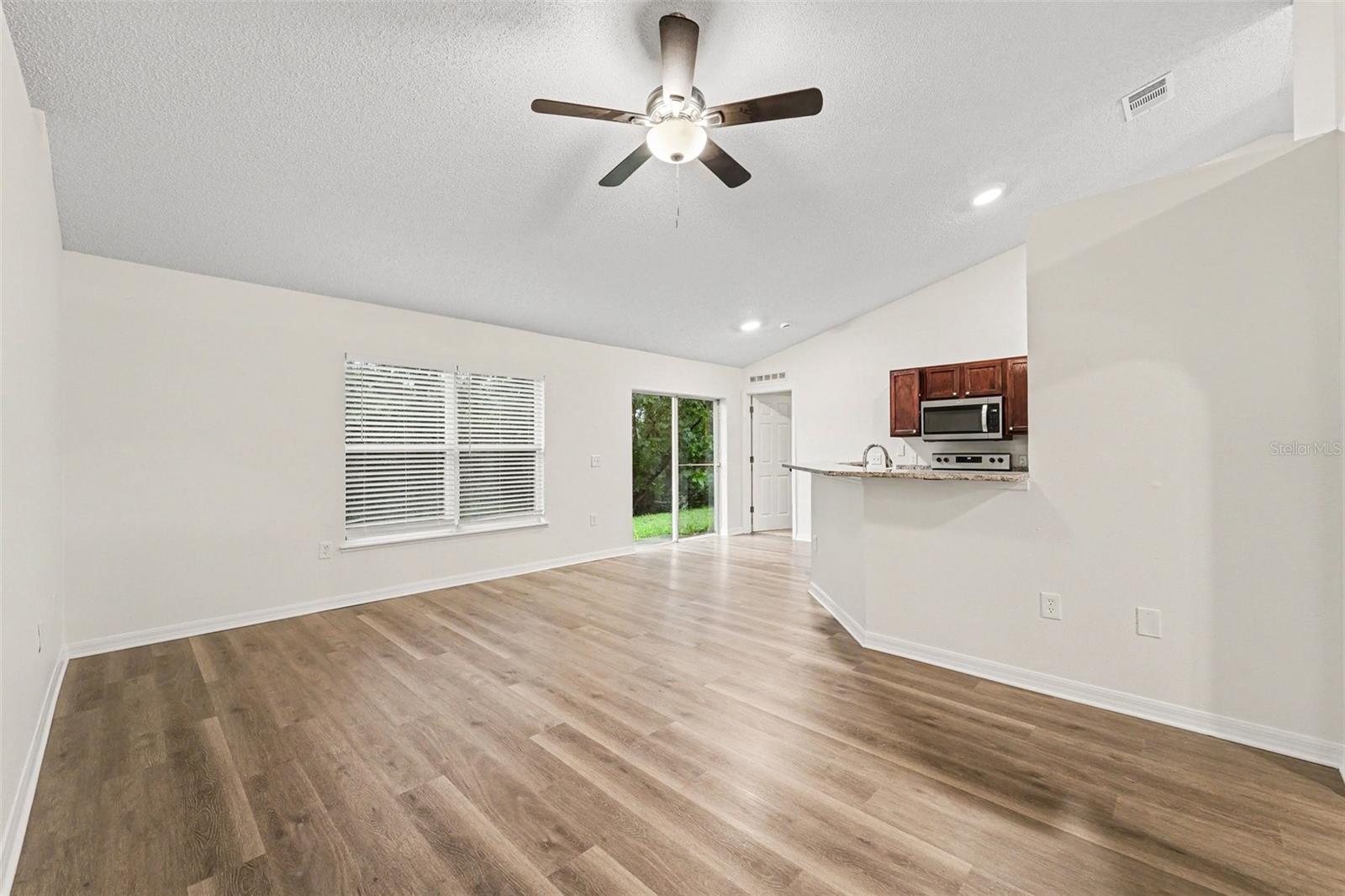 WEKIVA SPGS RESERVE PH 04 - Residential