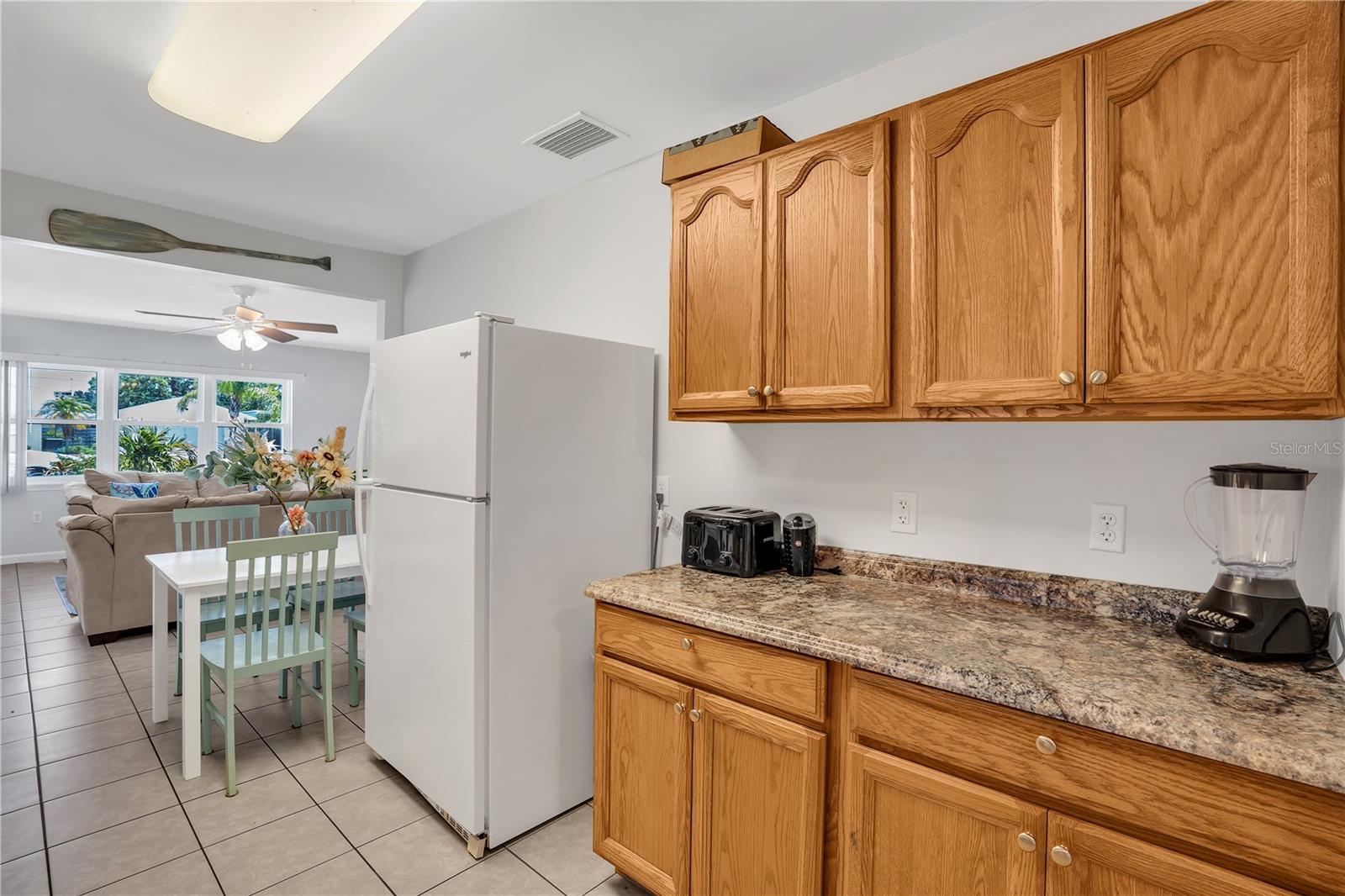 VAMO 2ND ADD TO - Residential Lease