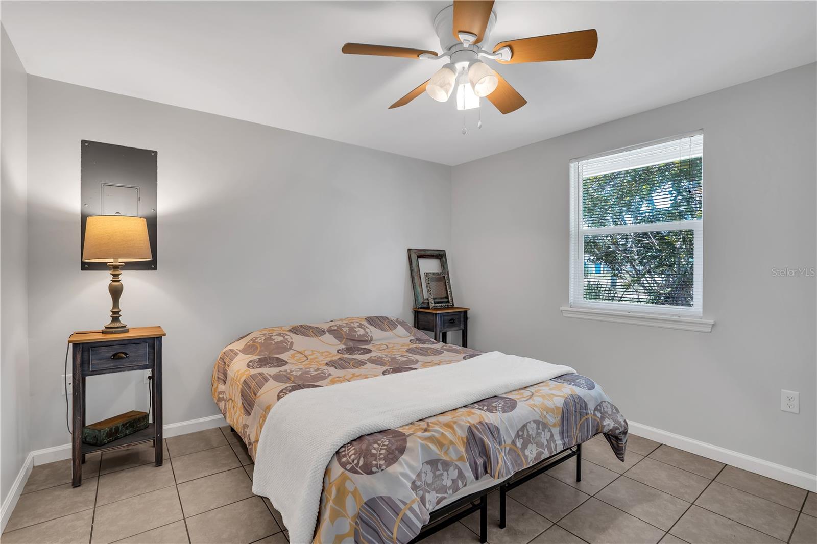 VAMO 2ND ADD TO - Residential Lease