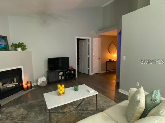 THE LINKS - Residential Lease