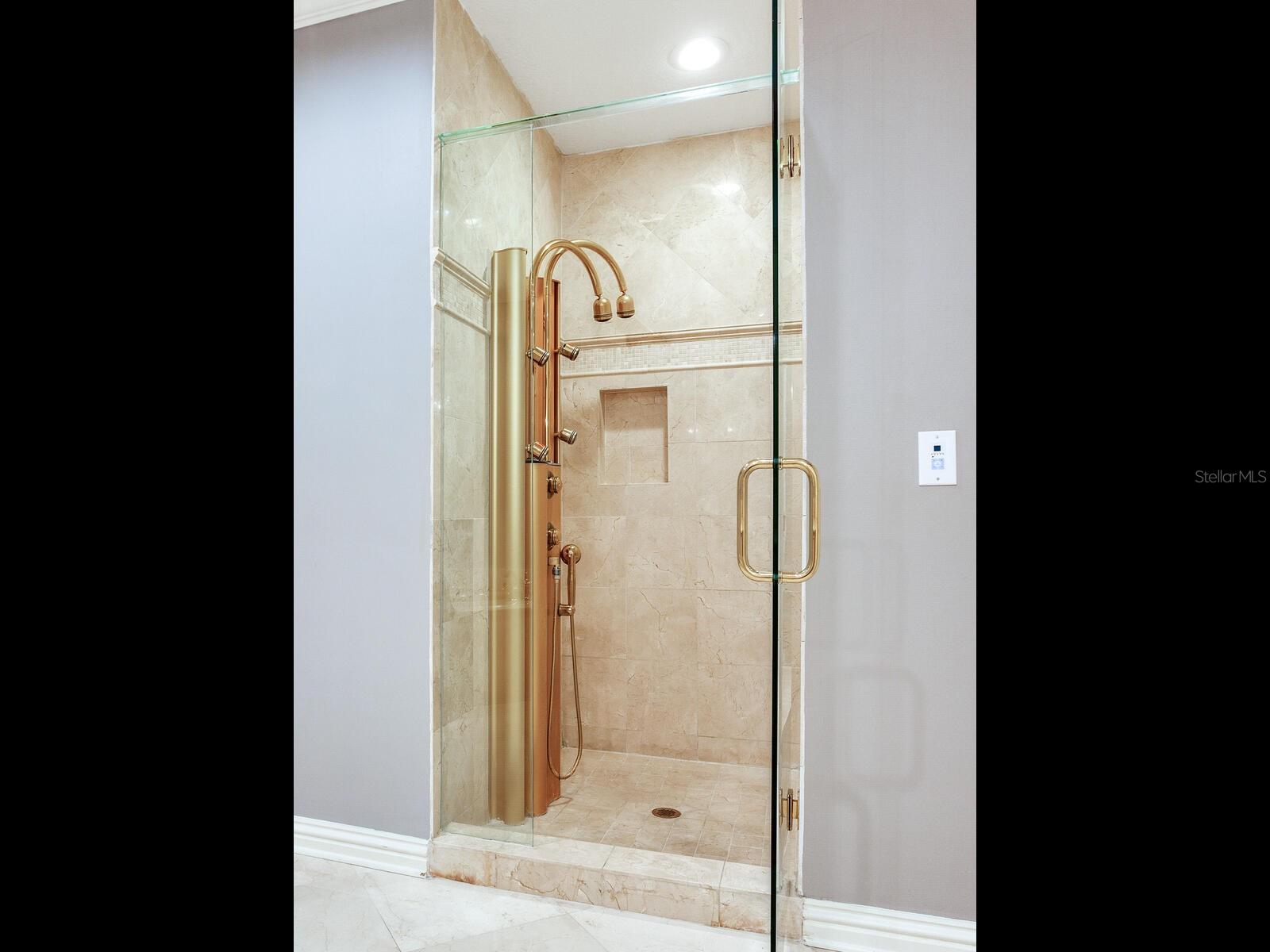 ALAGON ON BAYSHORE+ - Residential
