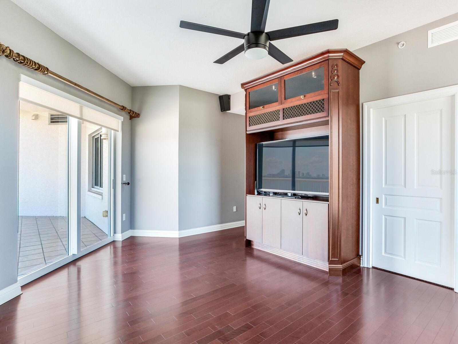 ALAGON ON BAYSHORE+ - Residential