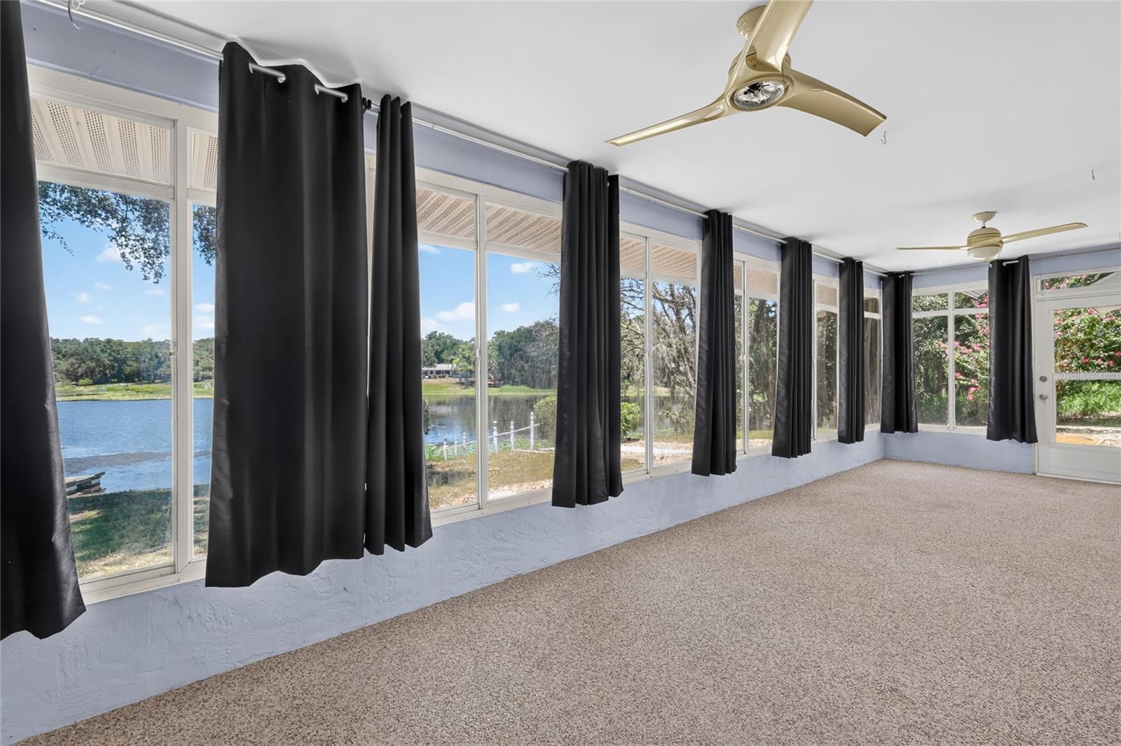 FRUITLAND PARK PALM VILLA - Residential