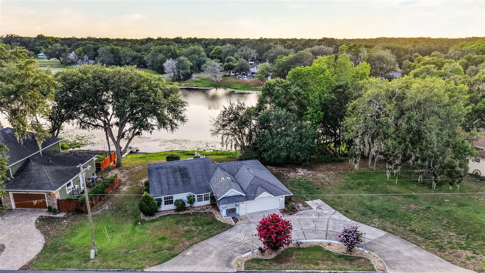 FRUITLAND PARK PALM VILLA - Residential