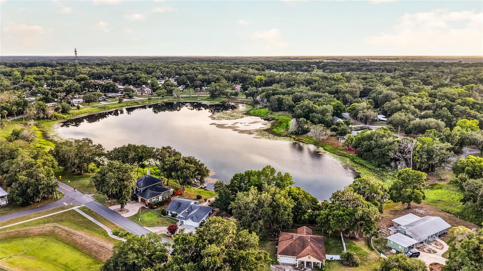 FRUITLAND PARK PALM VILLA - Residential