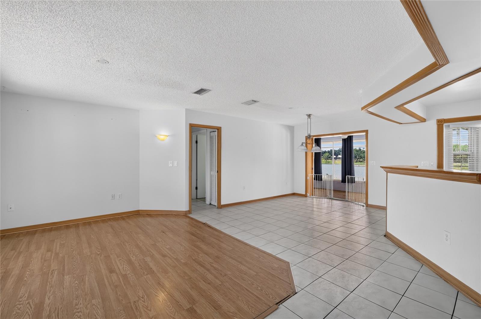 FRUITLAND PARK PALM VILLA - Residential