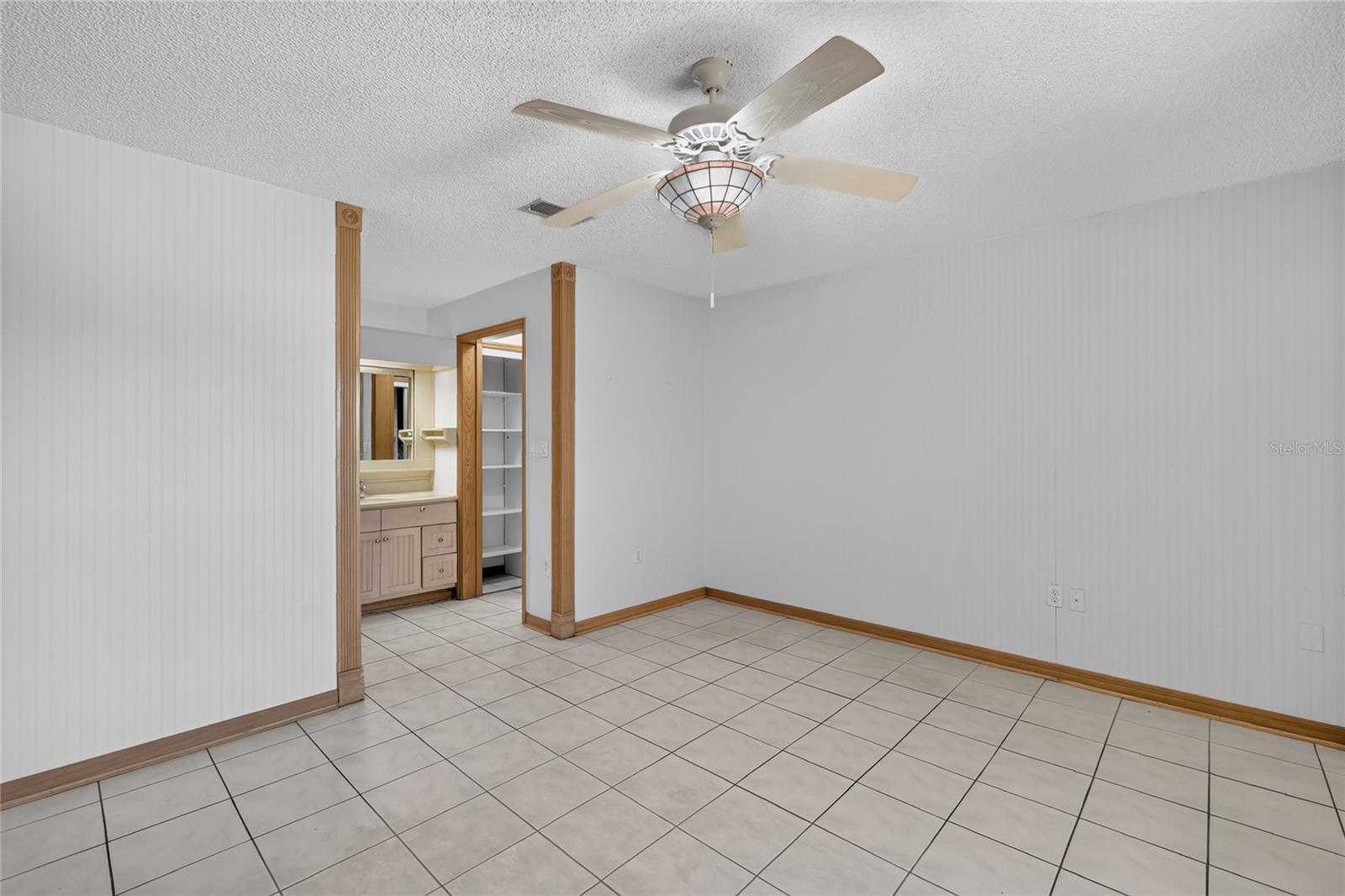 FRUITLAND PARK PALM VILLA - Residential