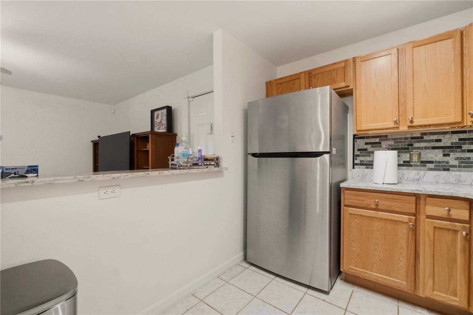 LAKEVIEW CONDO 06 - Residential