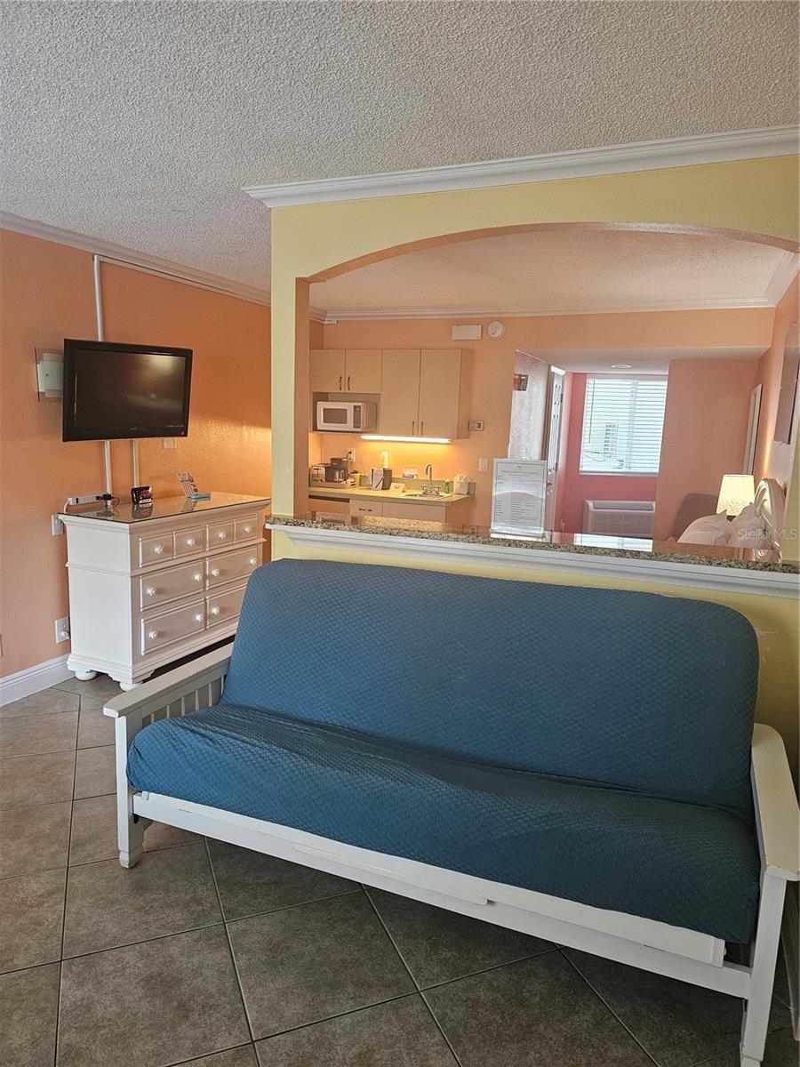 PELICAN POINTE ON - Residential