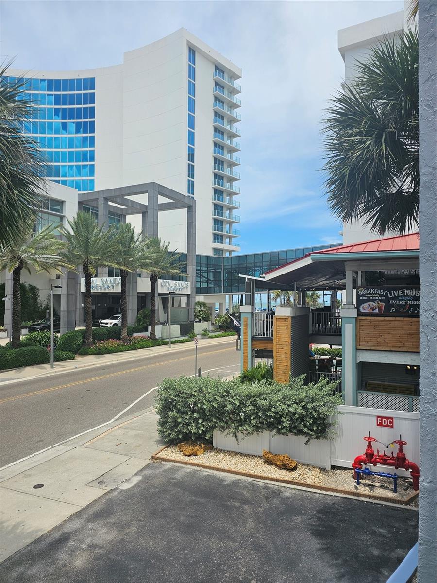 PELICAN POINTE ON - Residential