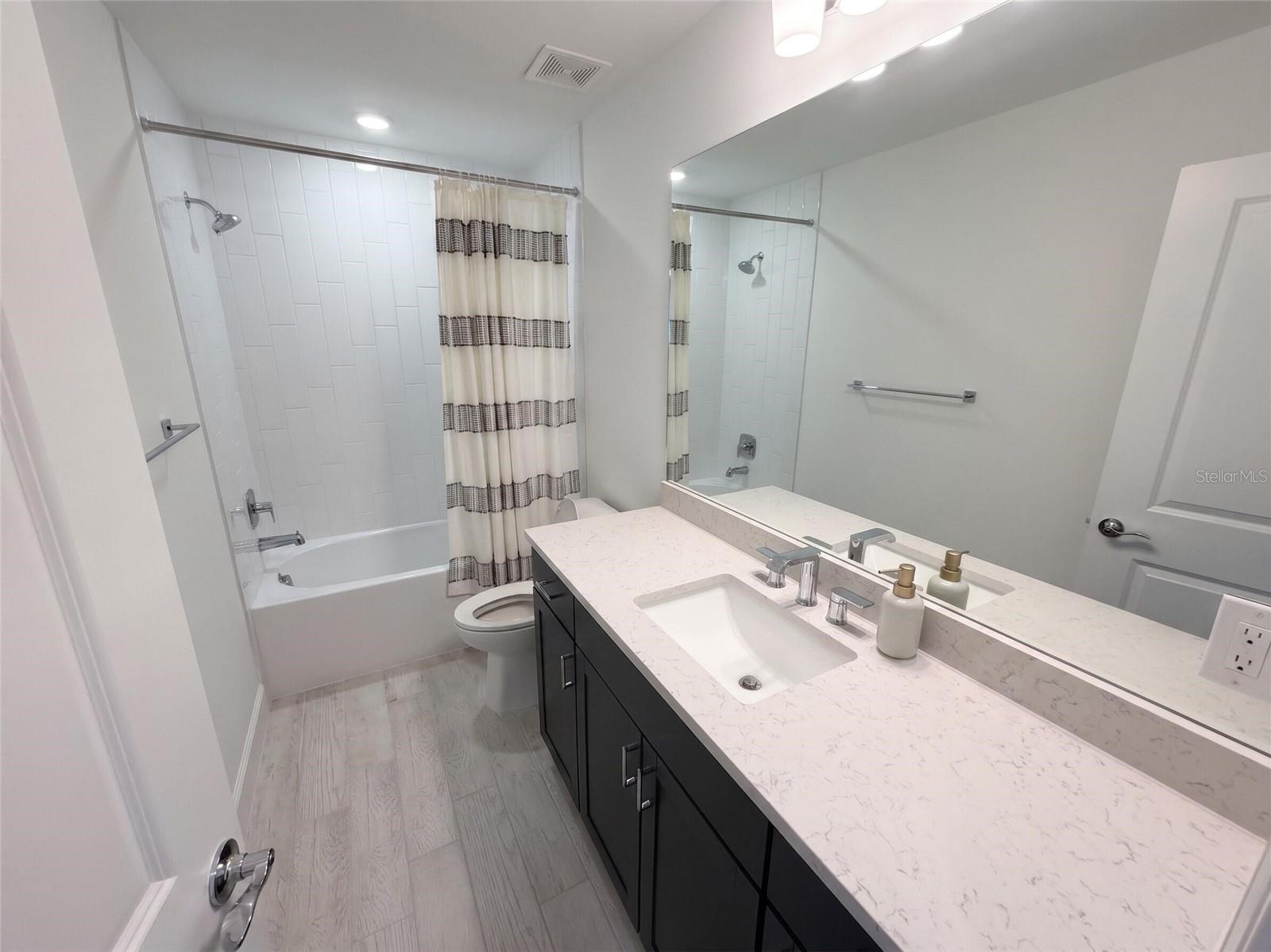 SAPPHIRE POINT PH IIIB - Residential