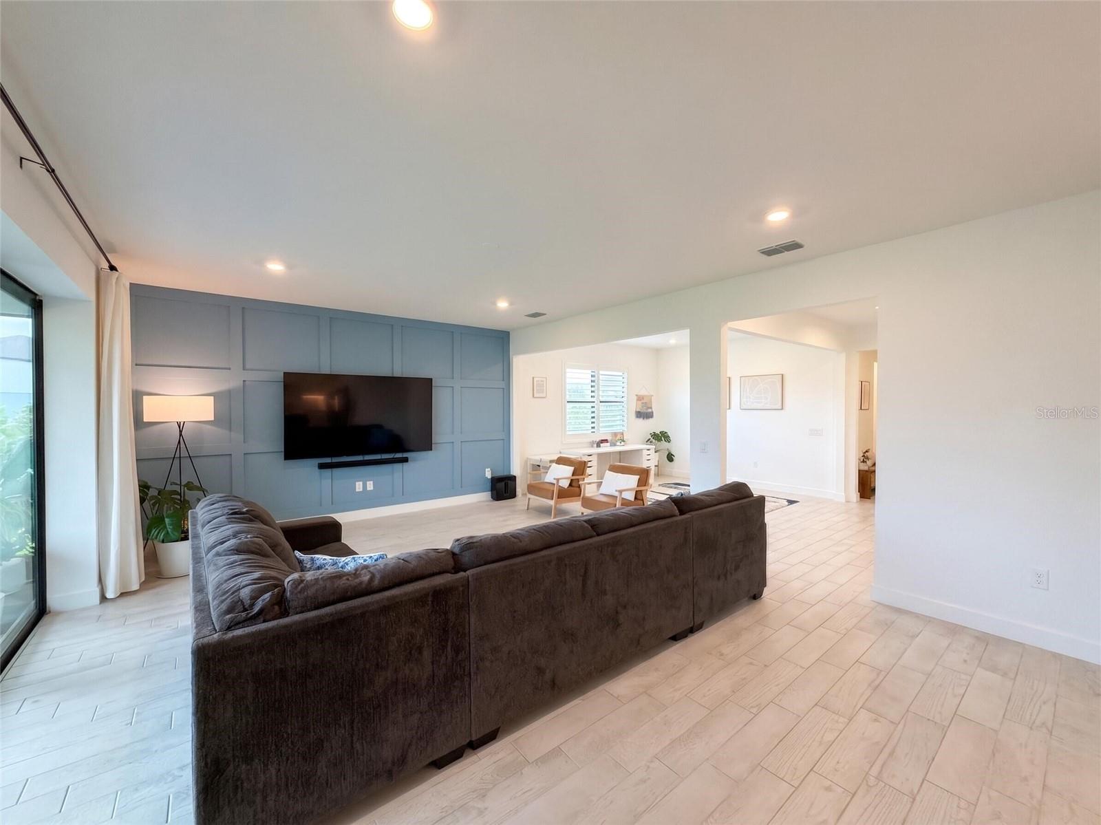 SAPPHIRE POINT PH IIIB - Residential
