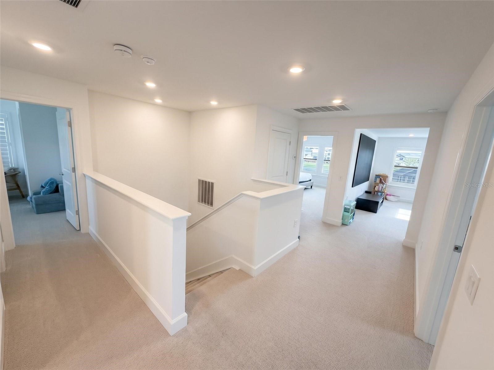SAPPHIRE POINT PH IIIB - Residential