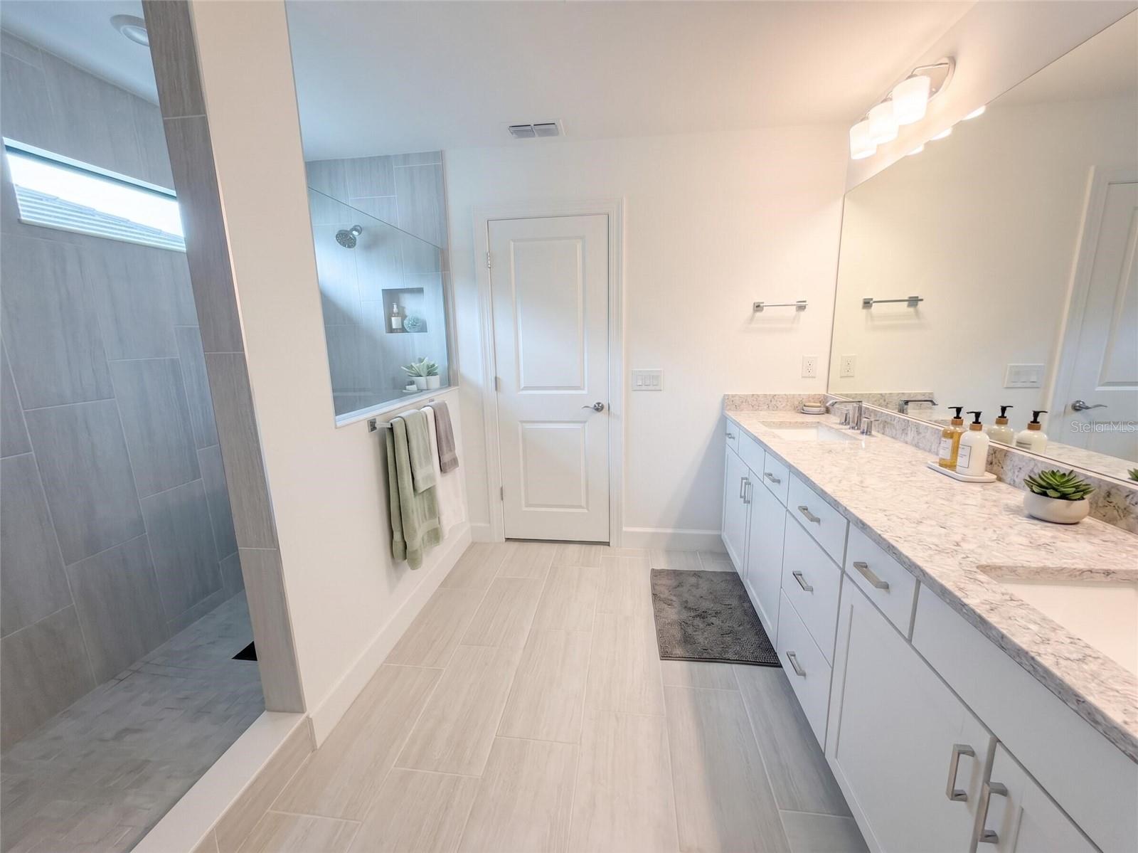 SAPPHIRE POINT PH IIIB - Residential