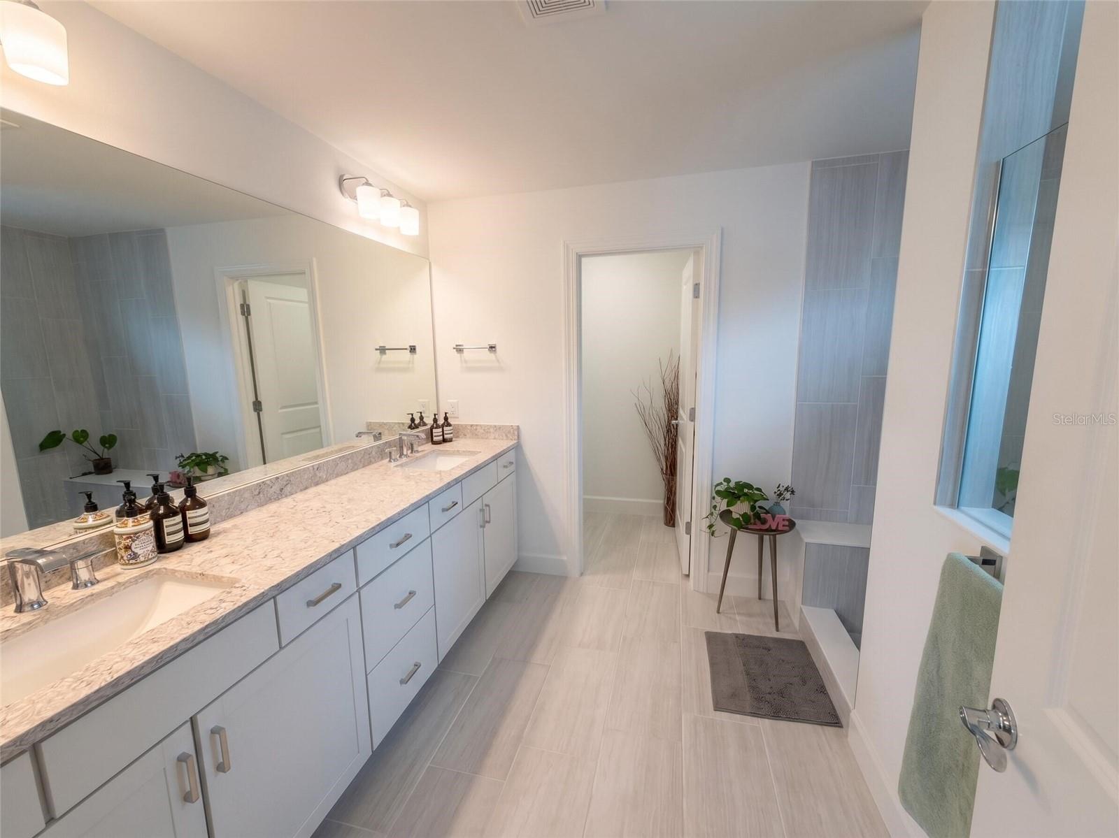 SAPPHIRE POINT PH IIIB - Residential