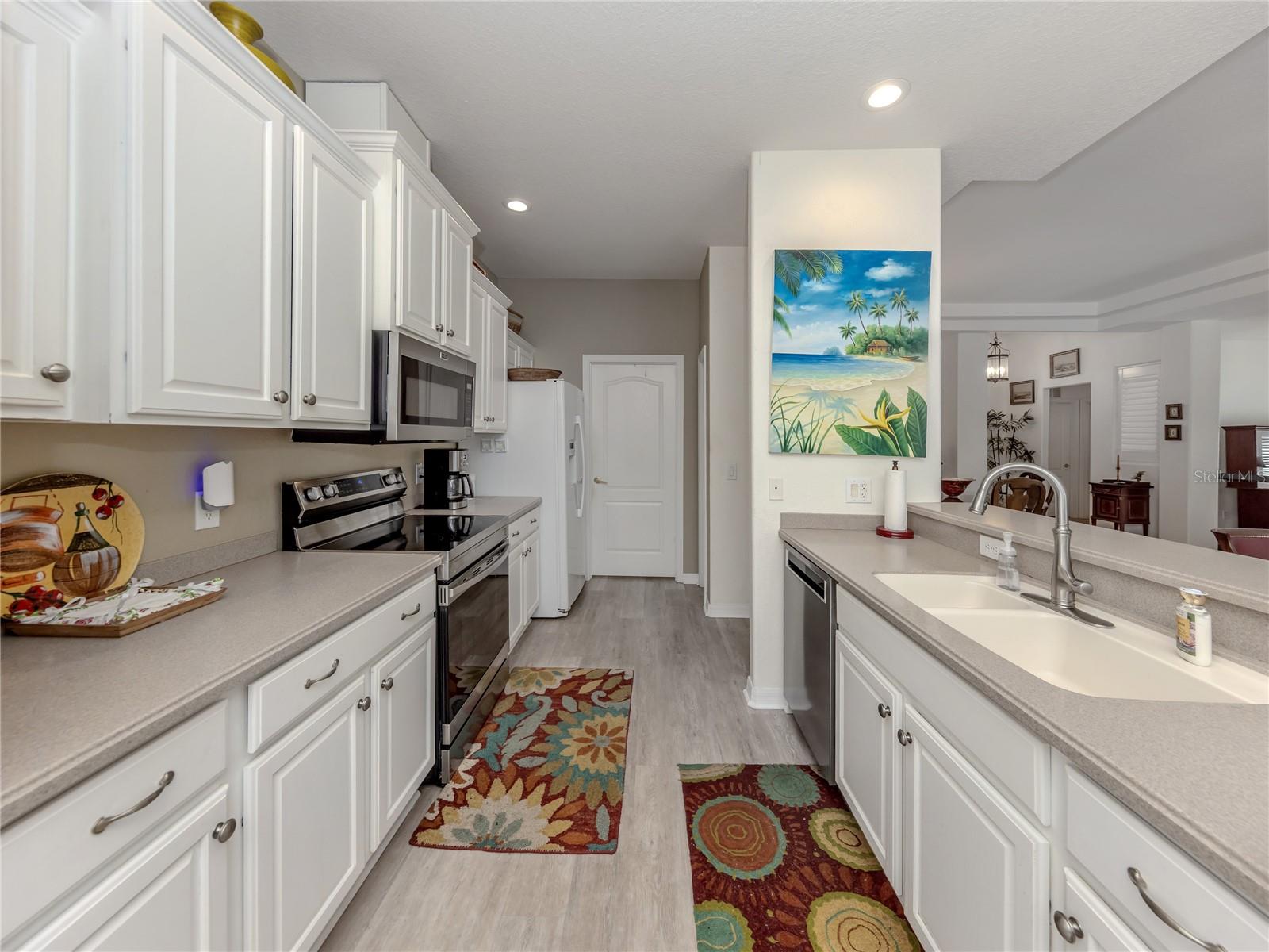 STONEYBROOK AT VENICE - Residential