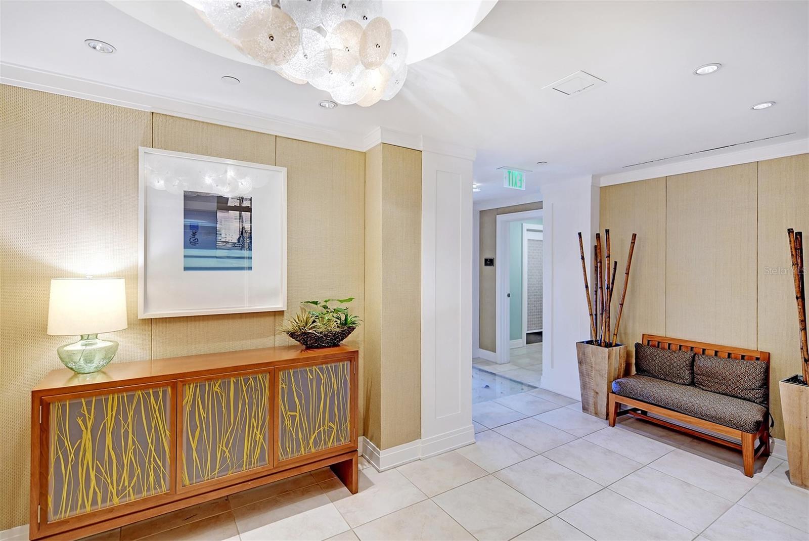 SIESTA KEY BEACH RESIDENCES - Residential