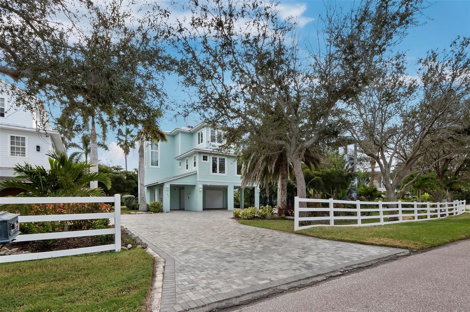 CONRAD BEACH - Residential