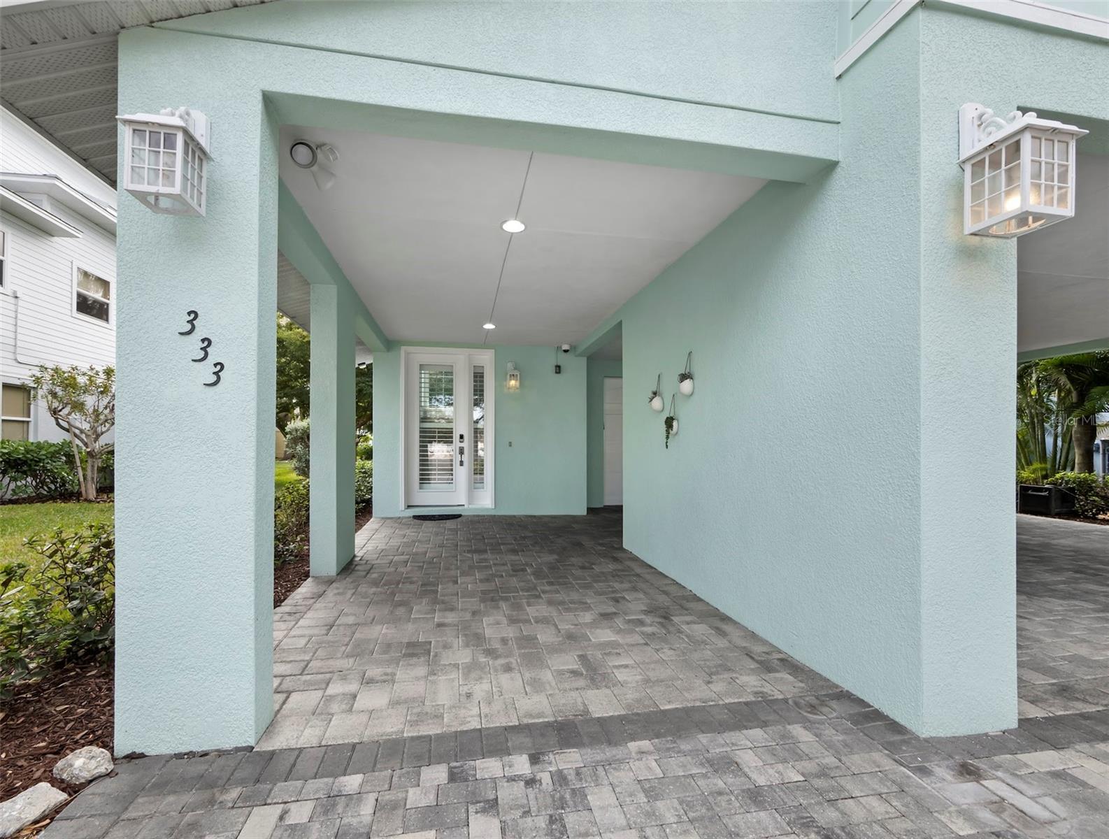 CONRAD BEACH - Residential