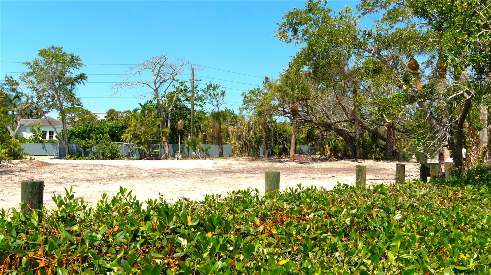 SANDERLING CLUB - Residential