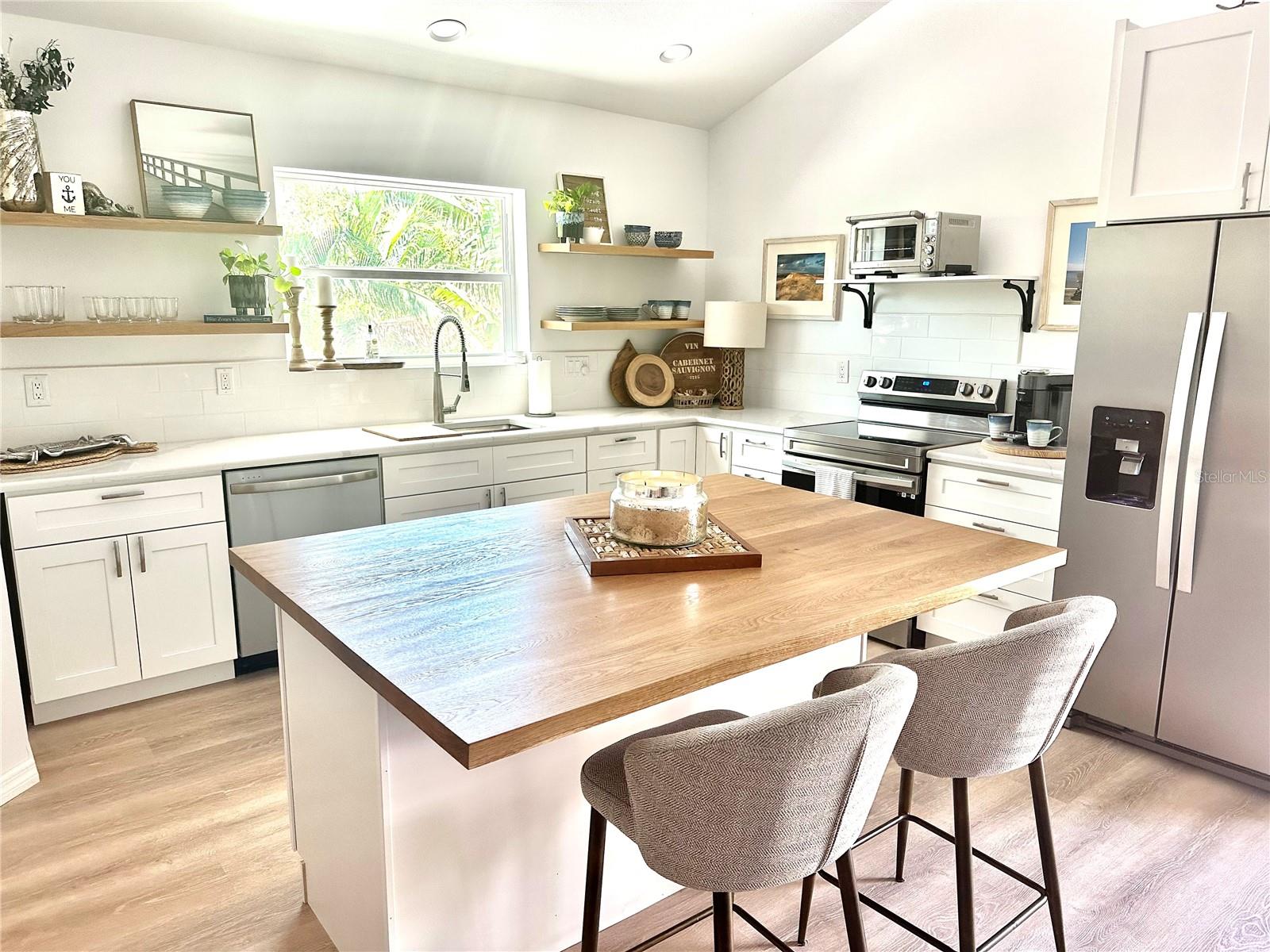 SANDERLING CLUB - Residential