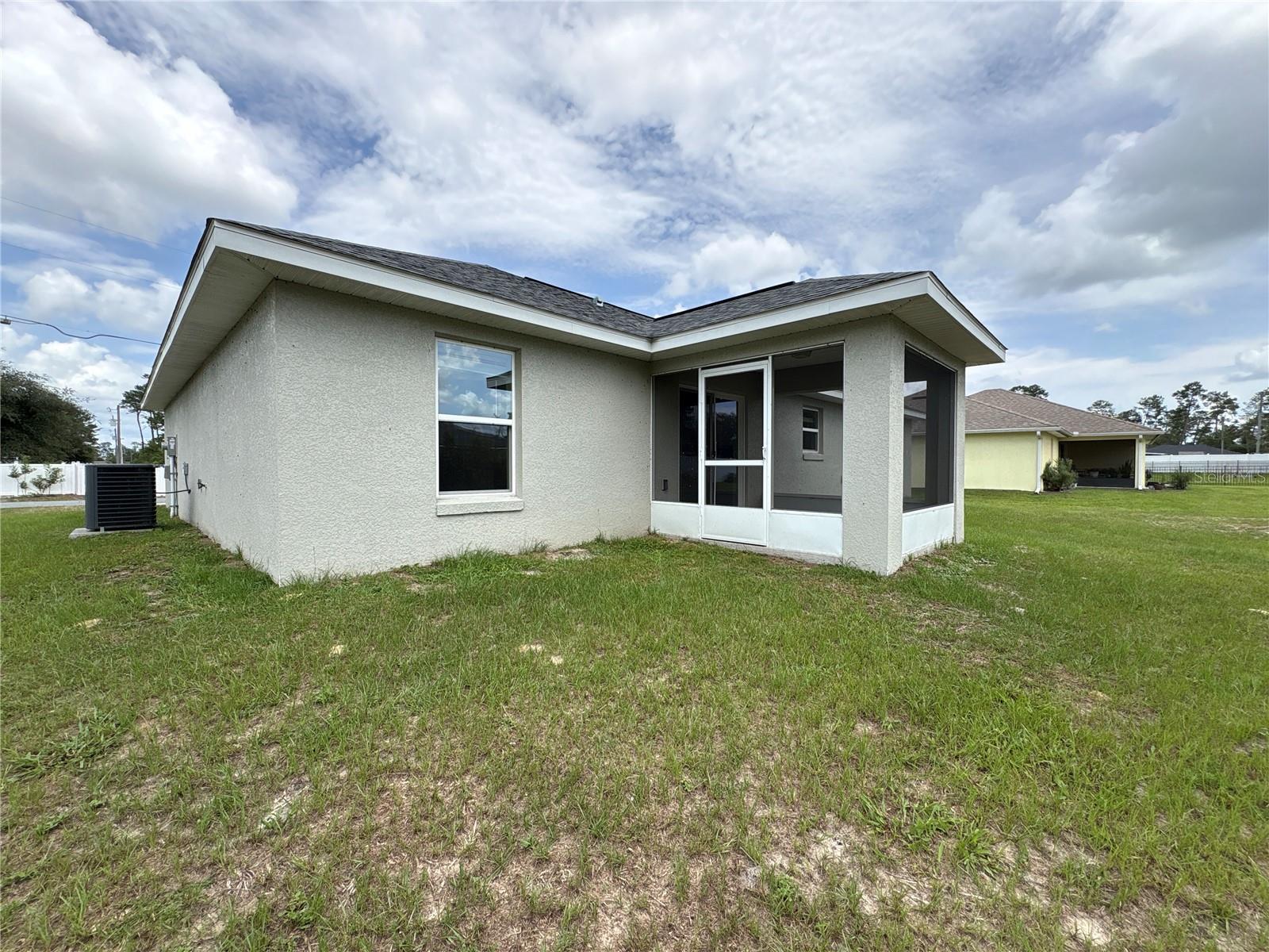 MARION OAKS UN 04 - Residential Lease