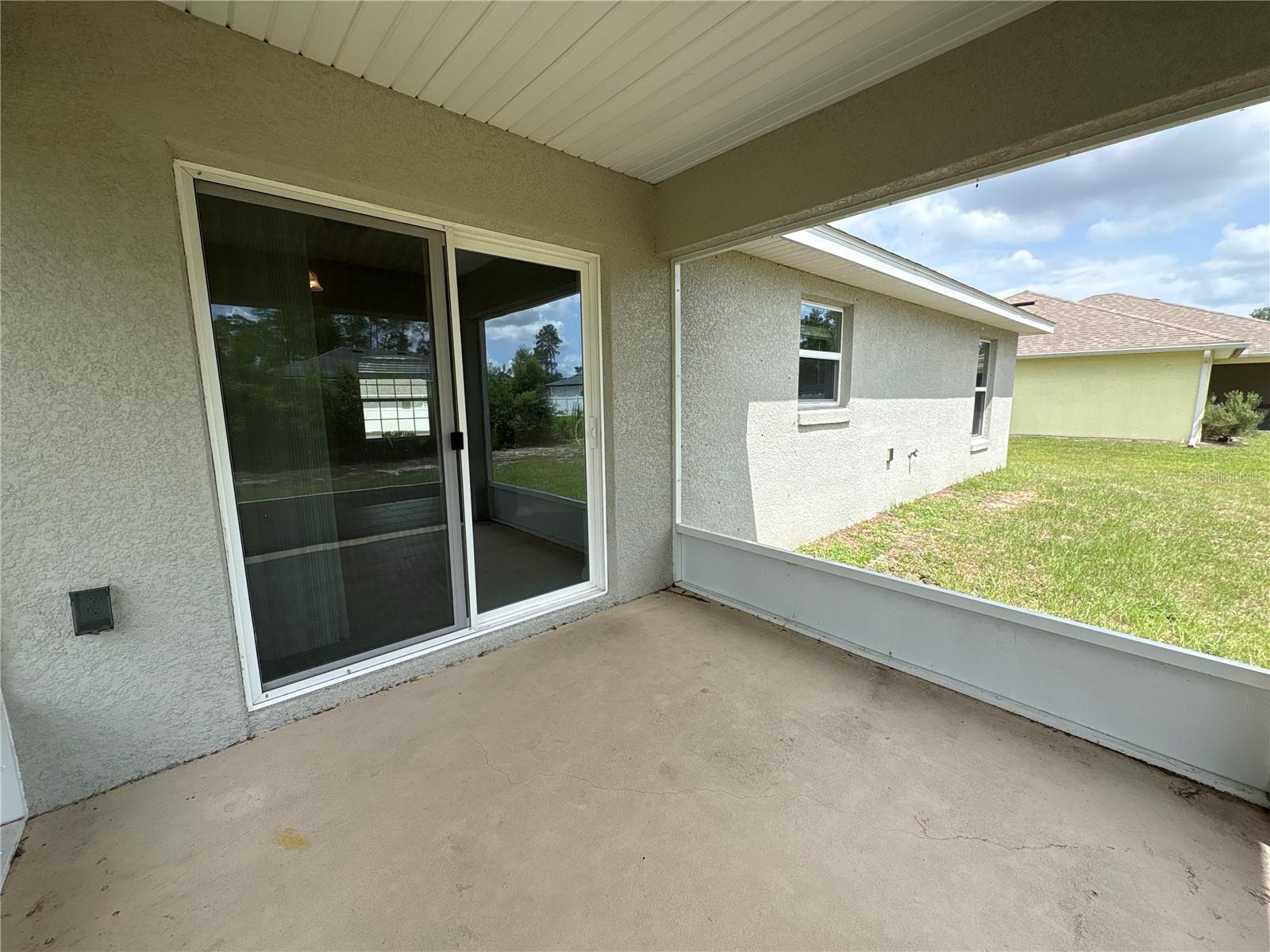 MARION OAKS UN 04 - Residential Lease