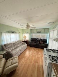 HOLIDAY TRAVEL PARK ENGLEWOOD - Residential