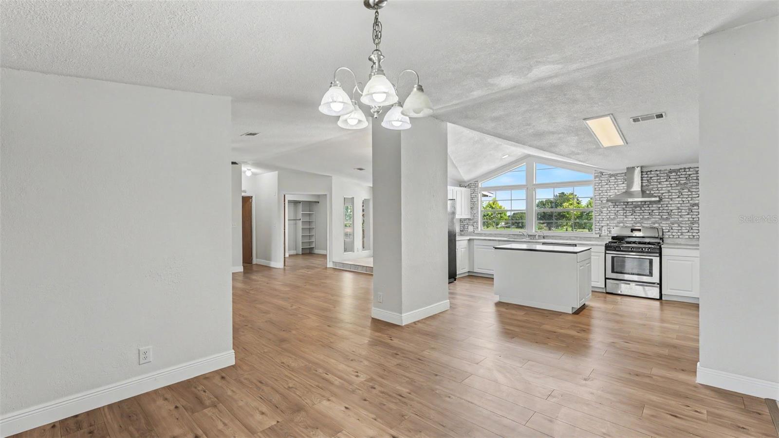 NOT IN A SUBDIVISION - Residential