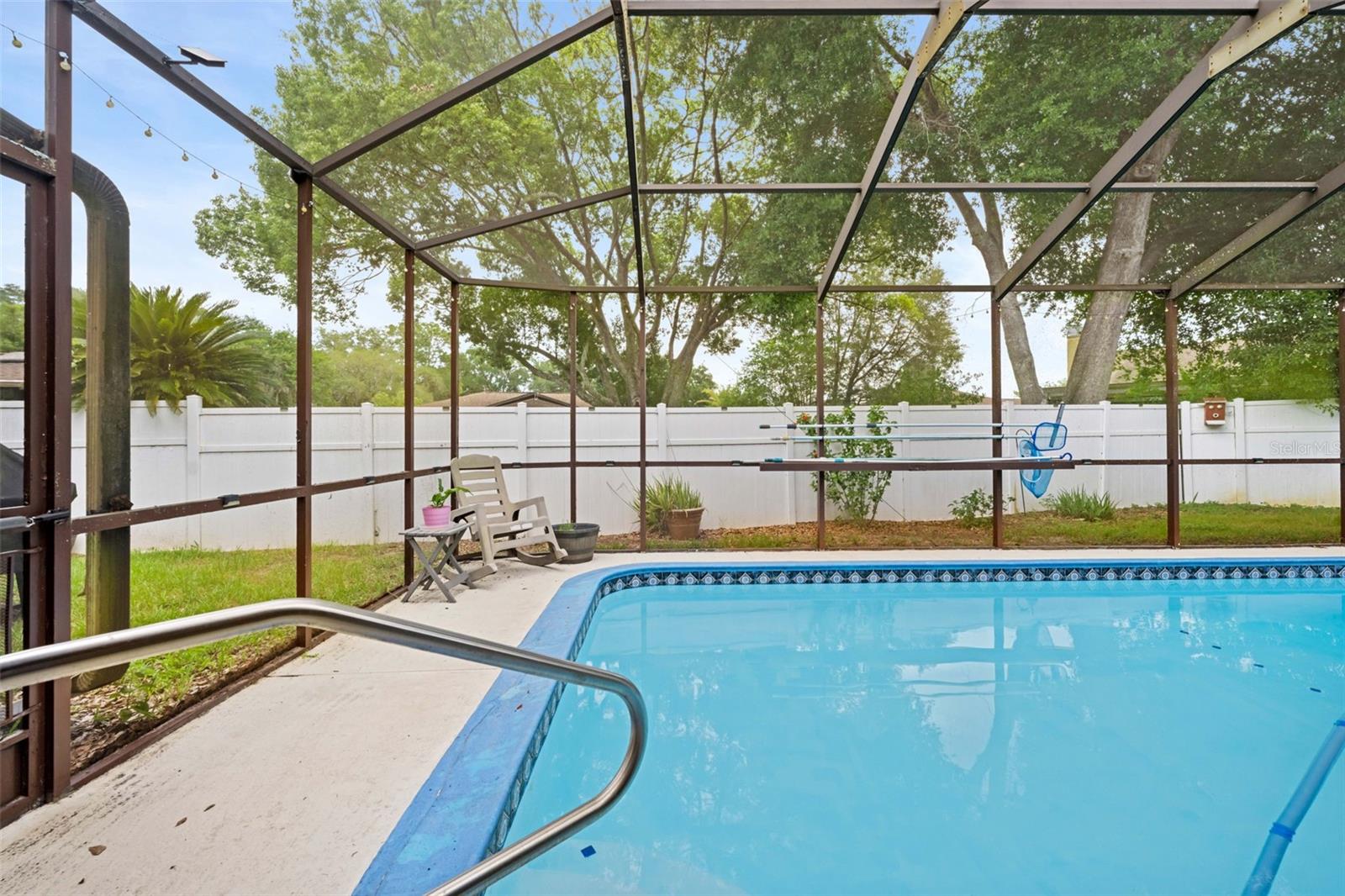 SHADOW LAKES - Residential