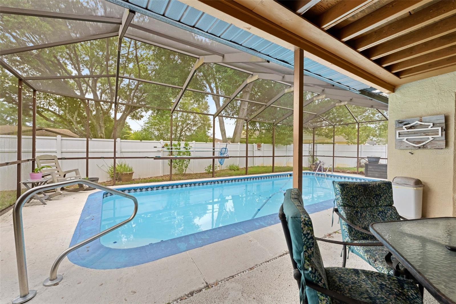 SHADOW LAKES - Residential