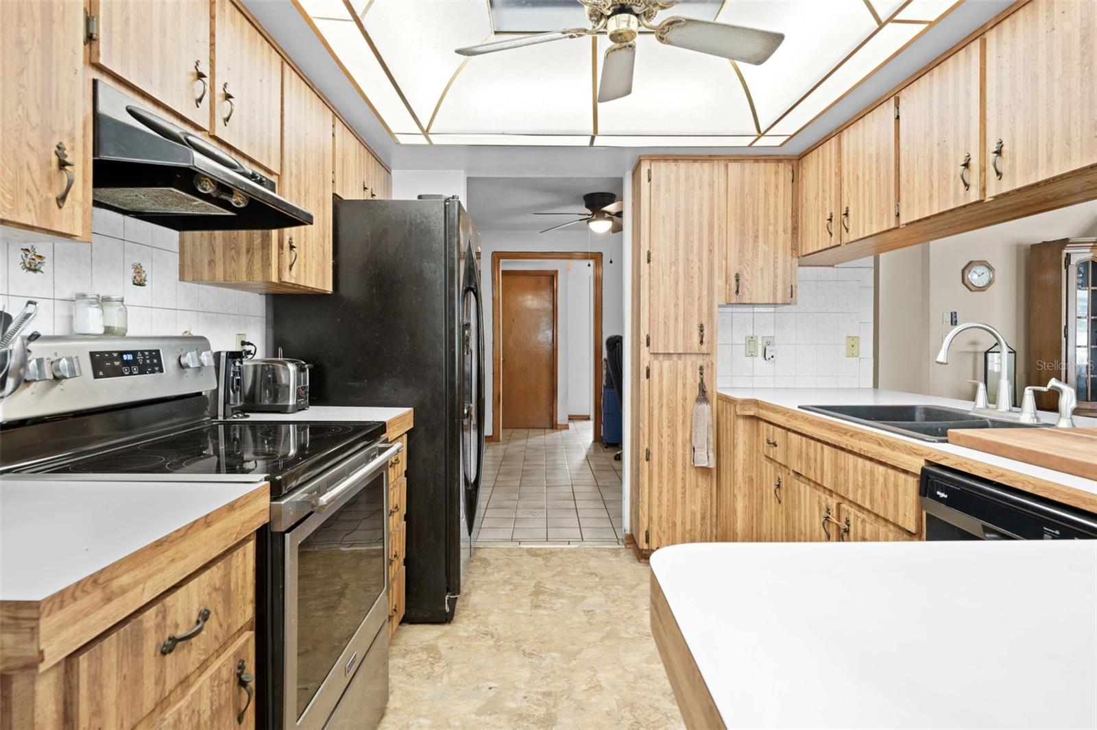 SHADOW LAKES - Residential