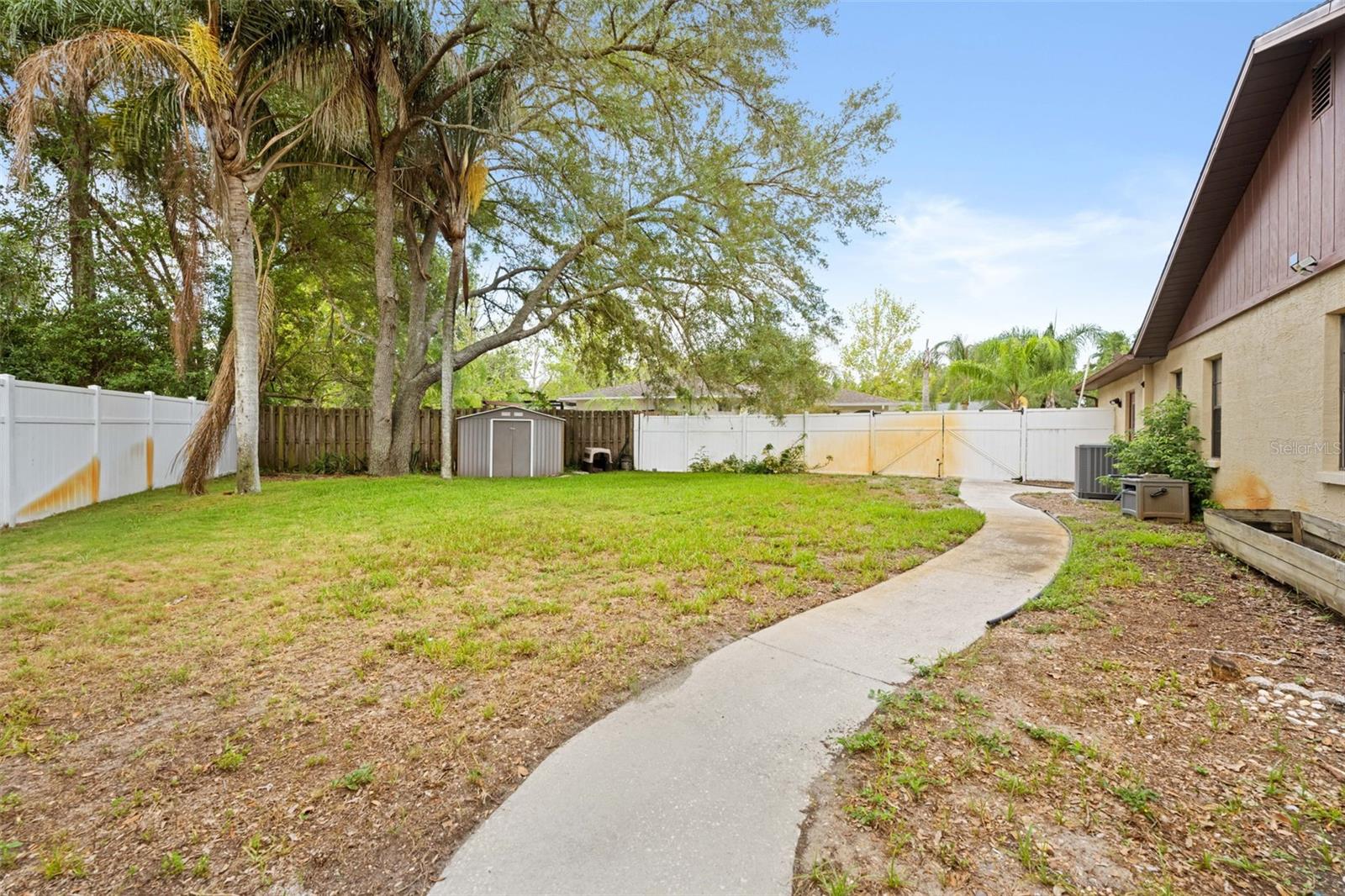 SHADOW LAKES - Residential