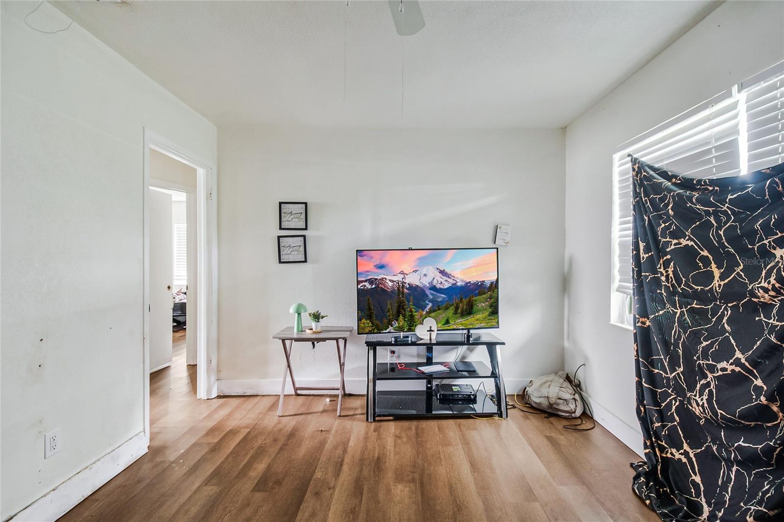 LAKE MANN SHORES - Residential