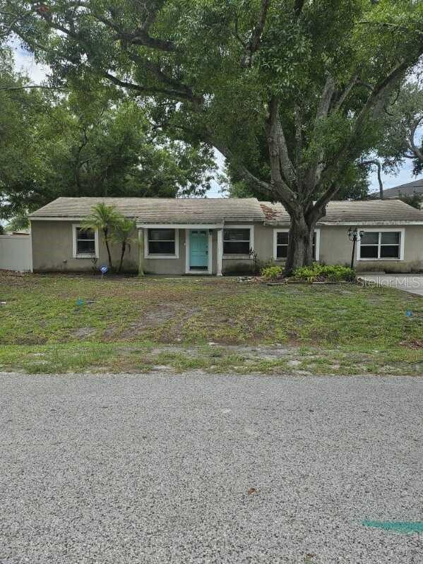 Well-maintained 3-bedroom, 2-bath home located in the highly desirable South Tampa area. This inviting residence features a bright and open floor plan with abundant natural light throughout, creating a warm and comfortable atmosphere. The spacious living and dining areas flow seamlessly, making it ideal for everyday living and entertaining. The kitchen features ample cabinet space and functionality, while the generously sized bedrooms provide comfort and flexibility. Enjoy a private backyard with plenty of space for relaxing, gatherings, or outdoor activities. Conveniently located near shopping, dining, parks, major roadways, downtown Tampa, Tampa International Airport, and the area's waterfront attractions.